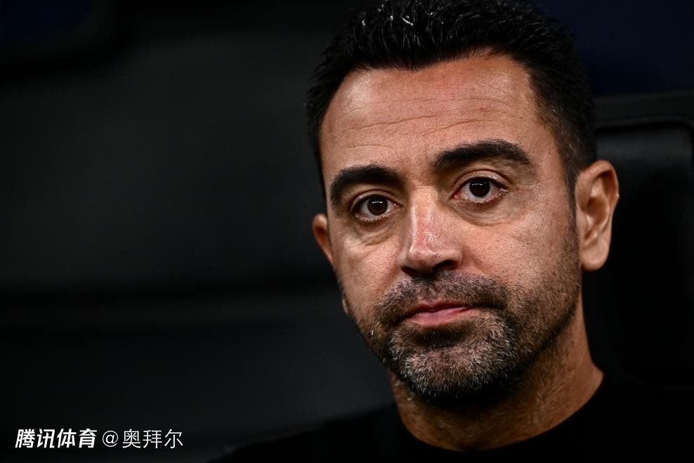 新合同期限到2026年，奥斯梅恩的工资将大幅提升，合同中包含解约金条款，球员预计明年1月将留在那不勒斯。